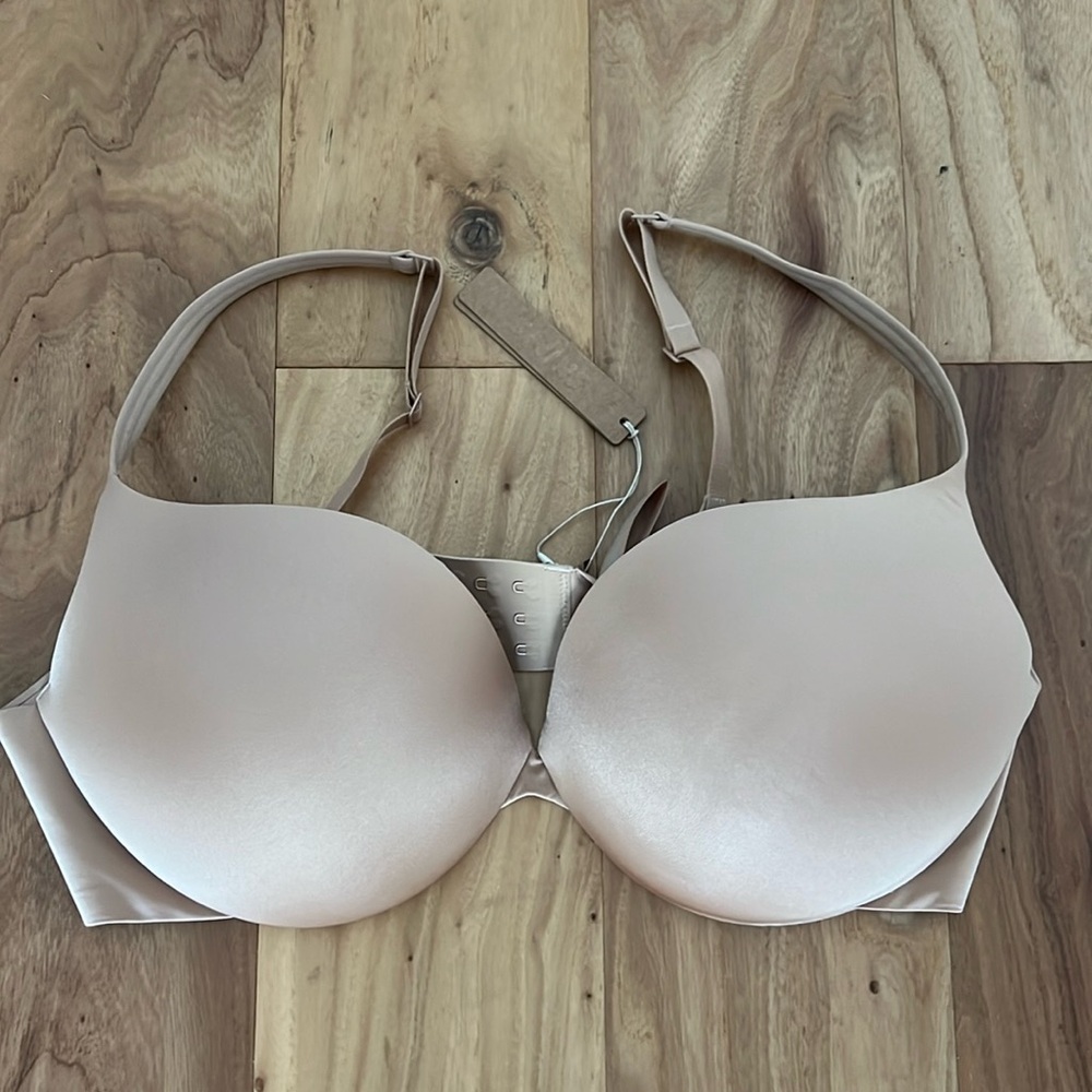Skims ultimate push up plunge bra clay size 38C NWT